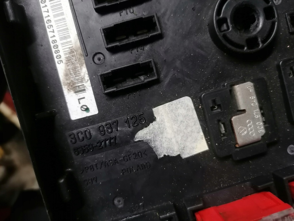 Корпус предохранителей 3c0937125 vw seat skoda в Украине