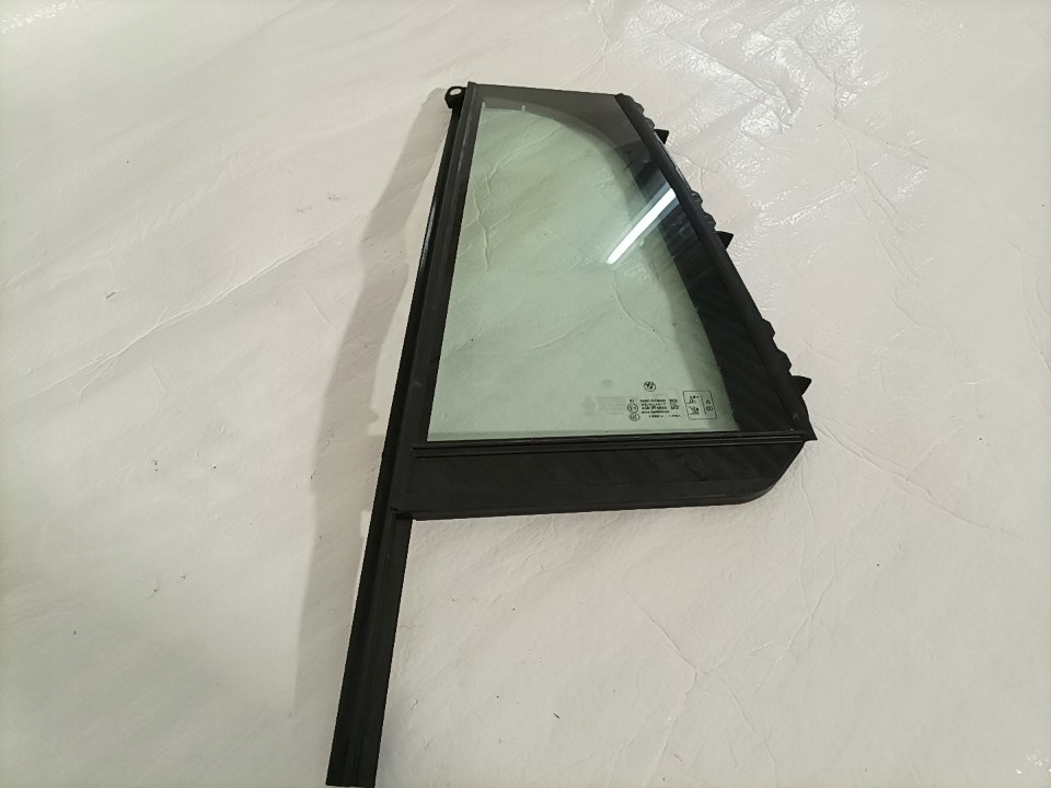 фото №1, Bmw x7 g07 стекло дверь левый задняя сталь 7431145