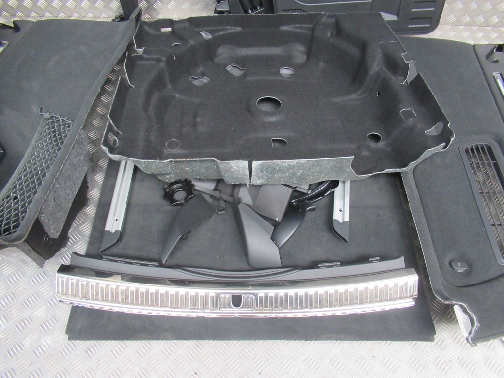 фото №5, Audi rs6 4k багажник обивка багажника накладка комплект