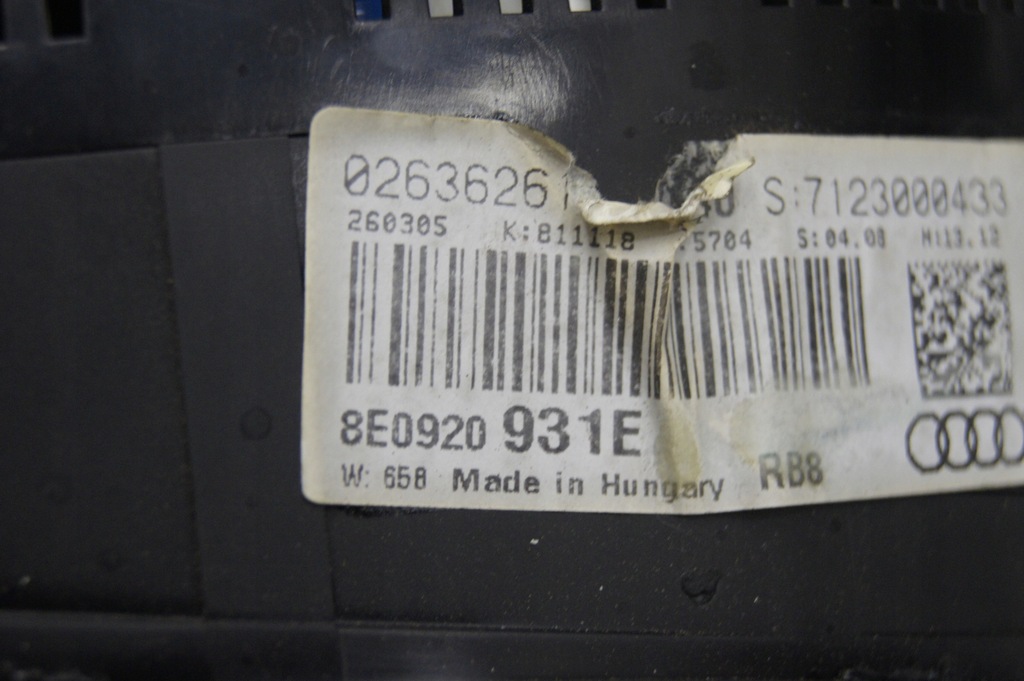 фото №7, Audi a4b7 3.2 лічильник