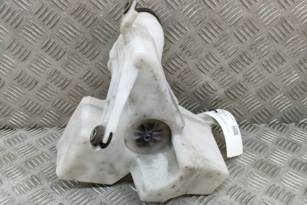 фото №5, Lexus gs l10 резонатор бак 17893-36110 2.5 hybrid 133kw 2016 23246489