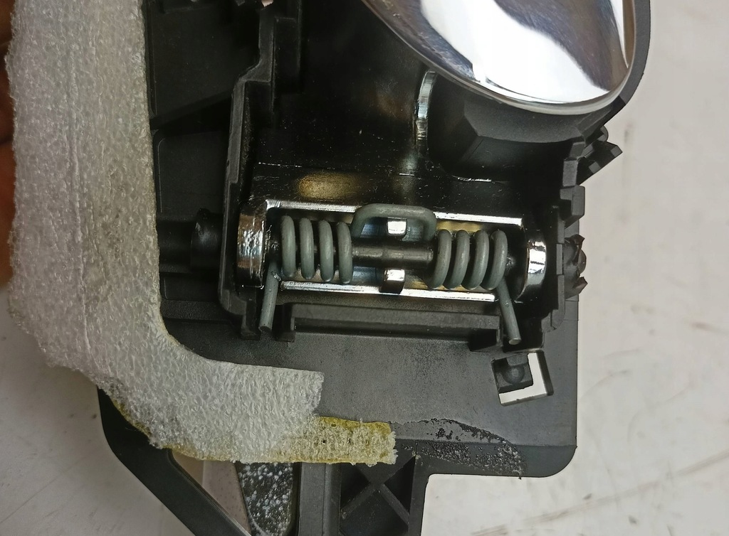 фото №4, Ручка правая задняя внутренняя peugeot 307