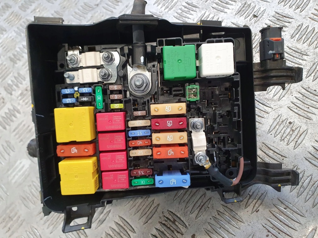 фото №6, Citroen c3 iii 2016-2024 1.6 hdi коробка модуль запобіжників