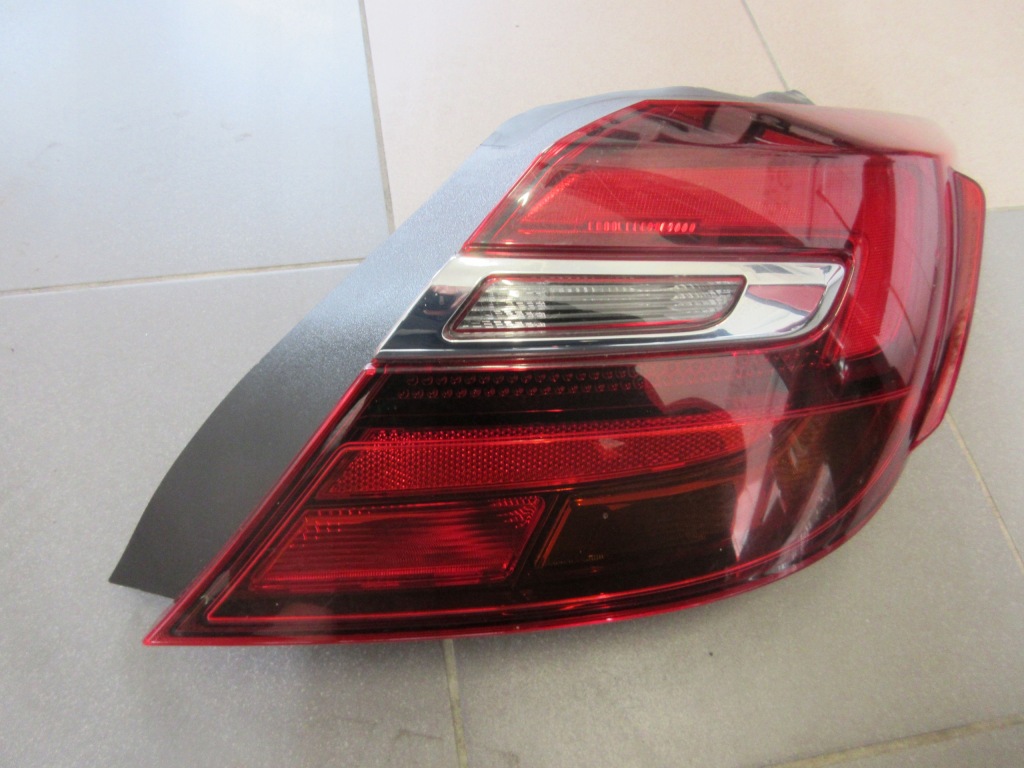 Фара задний  правый  insignia a рестайлинг  led оригинал hb Цена