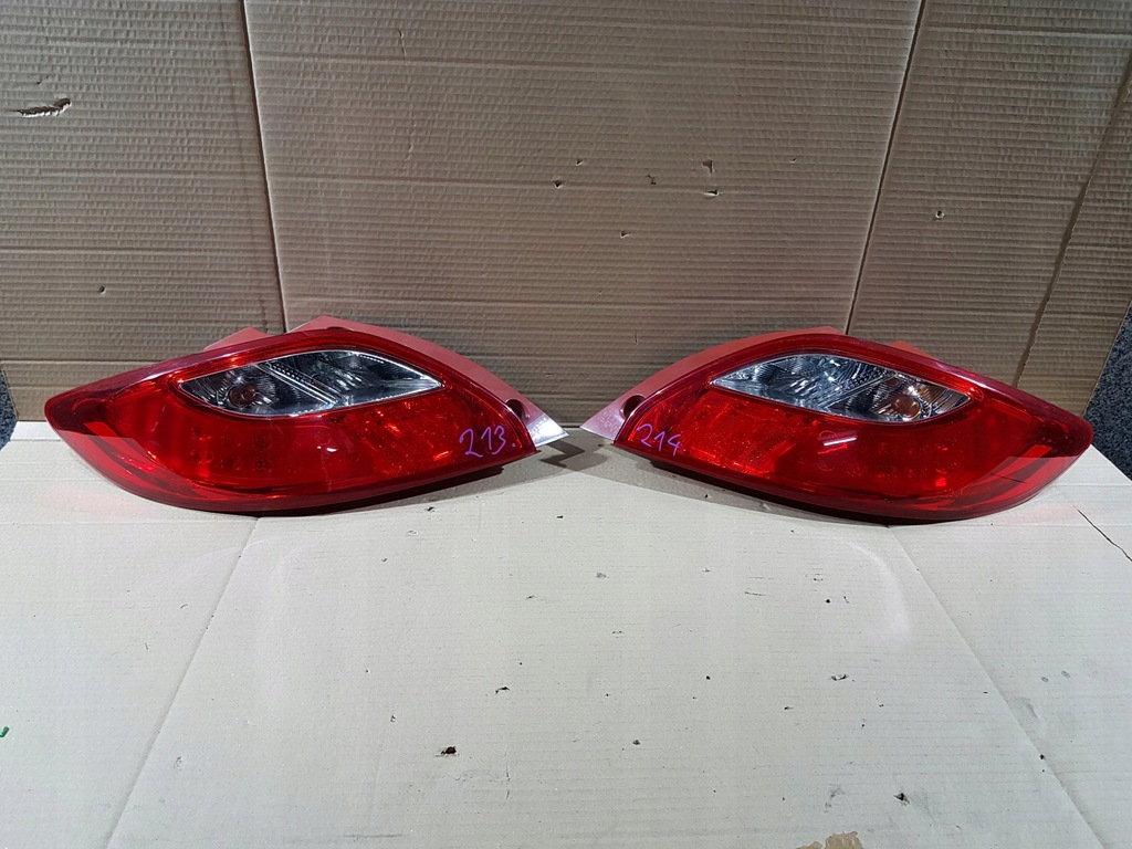 фото №1, Mazda 2 ii 08- лампа правая левая задняя задняя