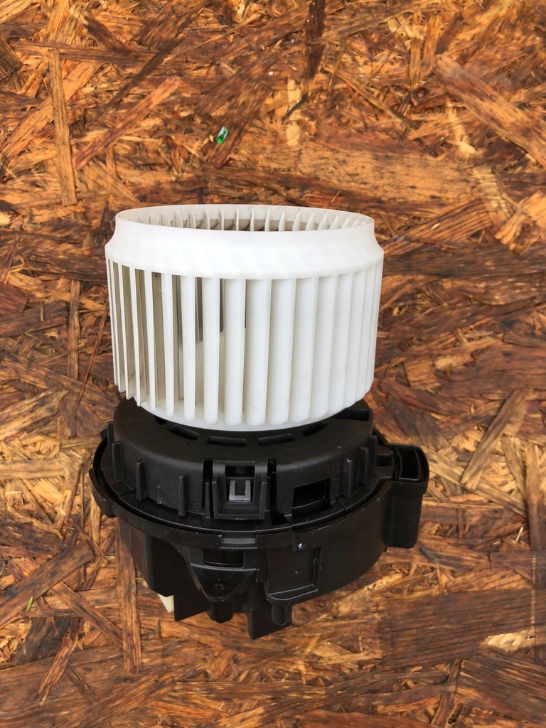 фото №1, Воздуходувка отопителя clio v dt116360