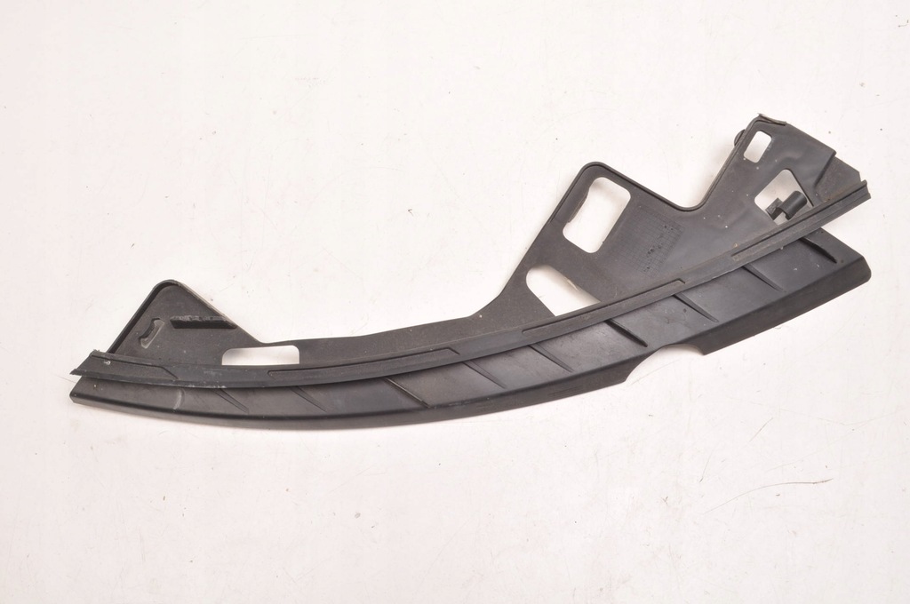 фото №7, Volvo c30 напрямна лампи правий перед 31323157 lift