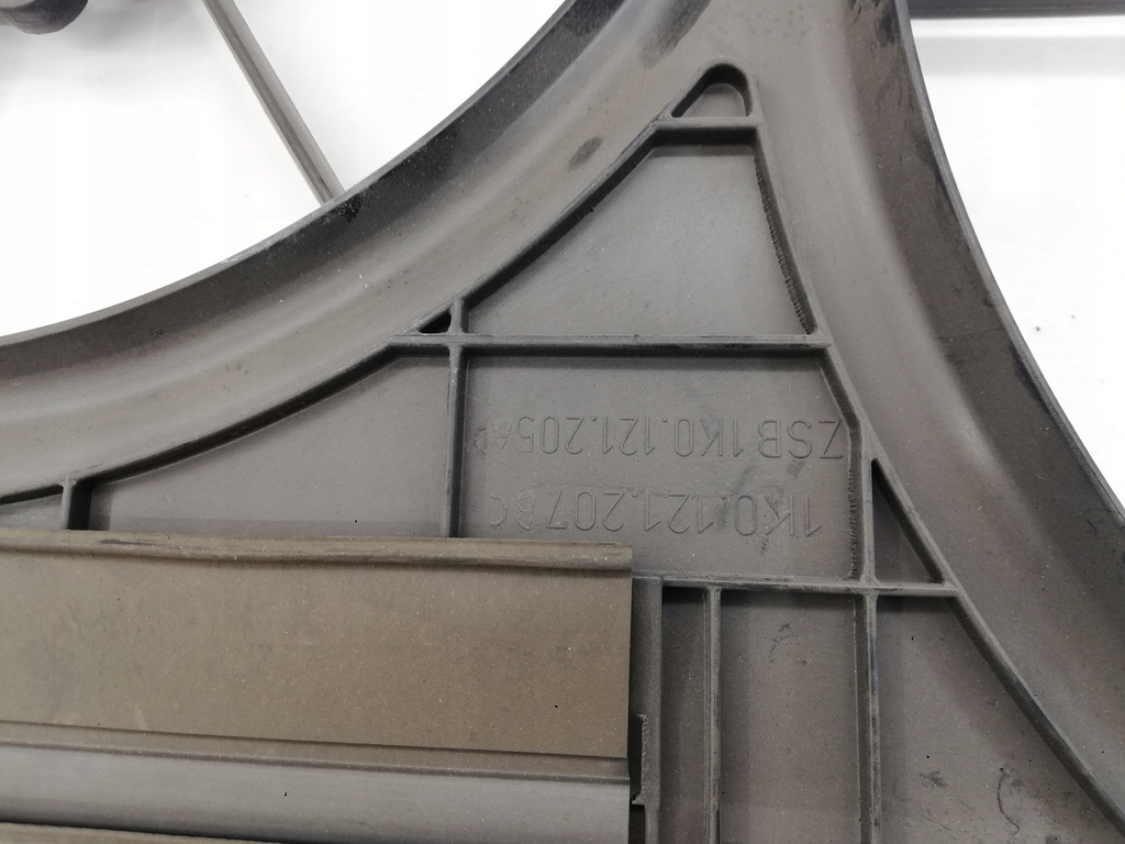 фото №13, Кронштейн вентилятора радиатора корпус vw seat