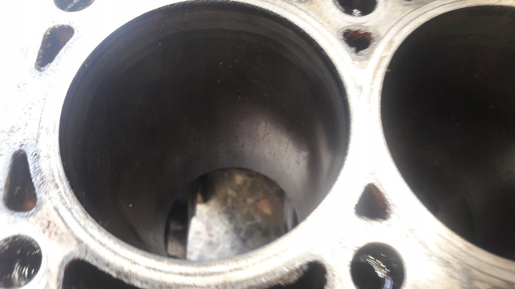 фото №10, 038103021c блок двигателя vw golf iv 1.9 sdi agp