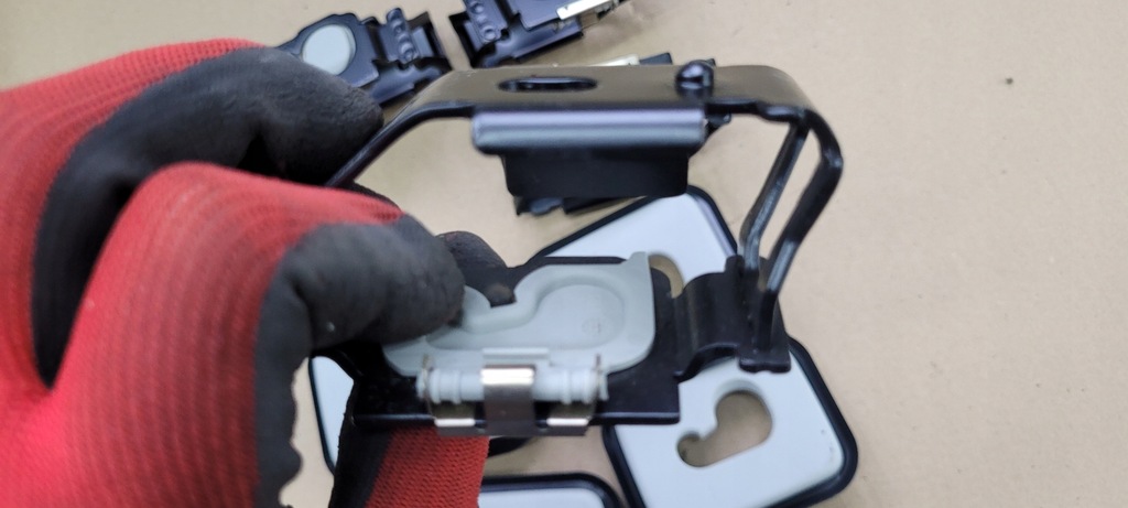 фото №8, A6 c7 4g крюки крепление потолочный кронштейн 4x светлый