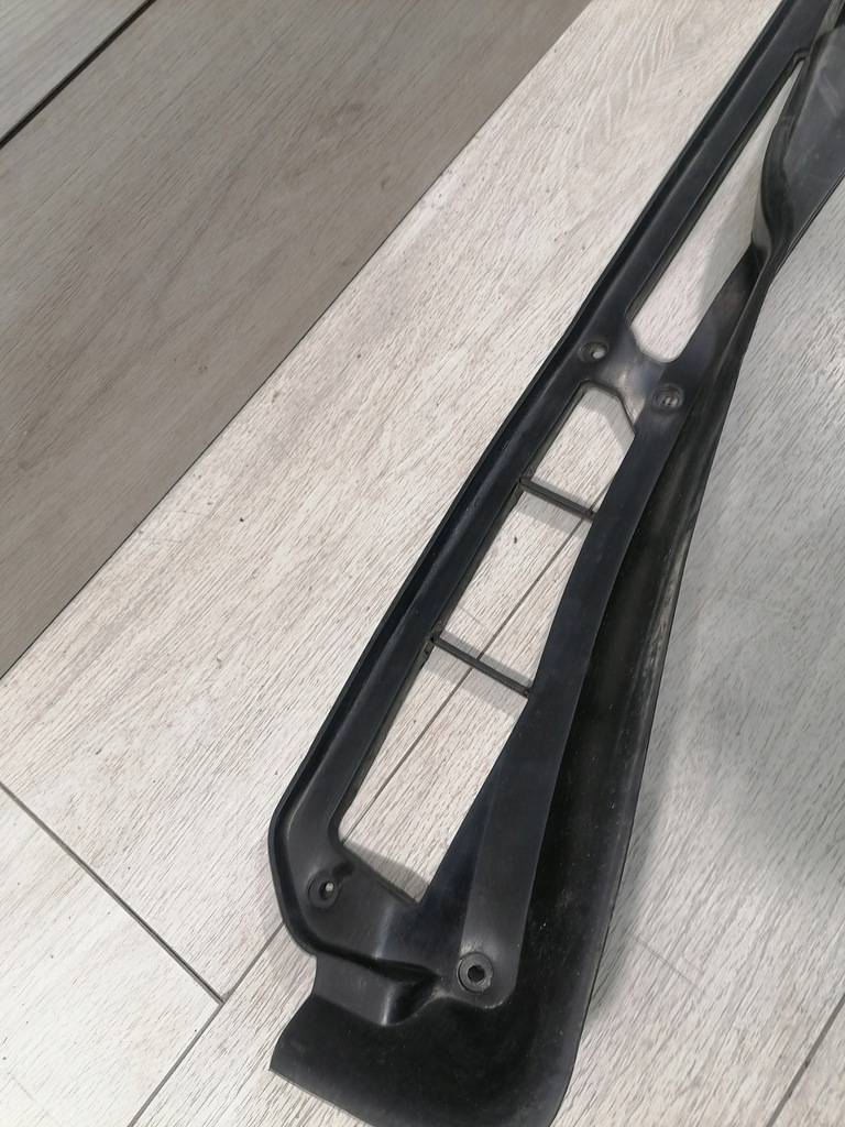 фото №9, Ferrari 488 прокладка капот 83807100