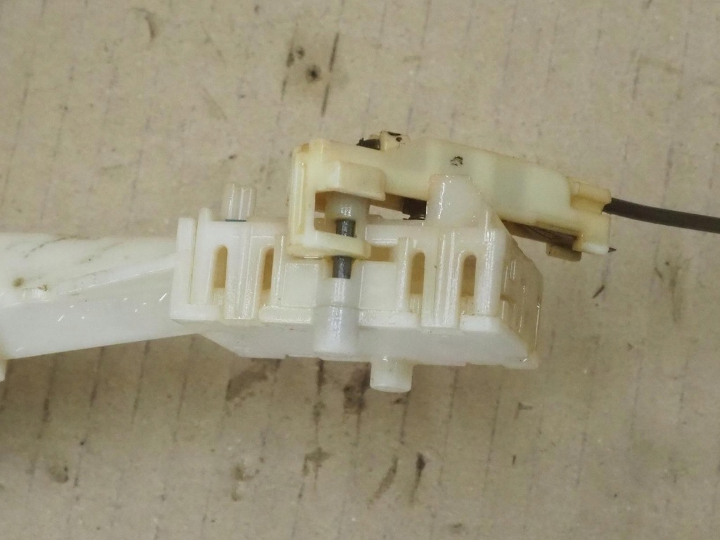 Датчик уровня топлива mercedes w210 221838001005 3.2 2,7 cdi Цена