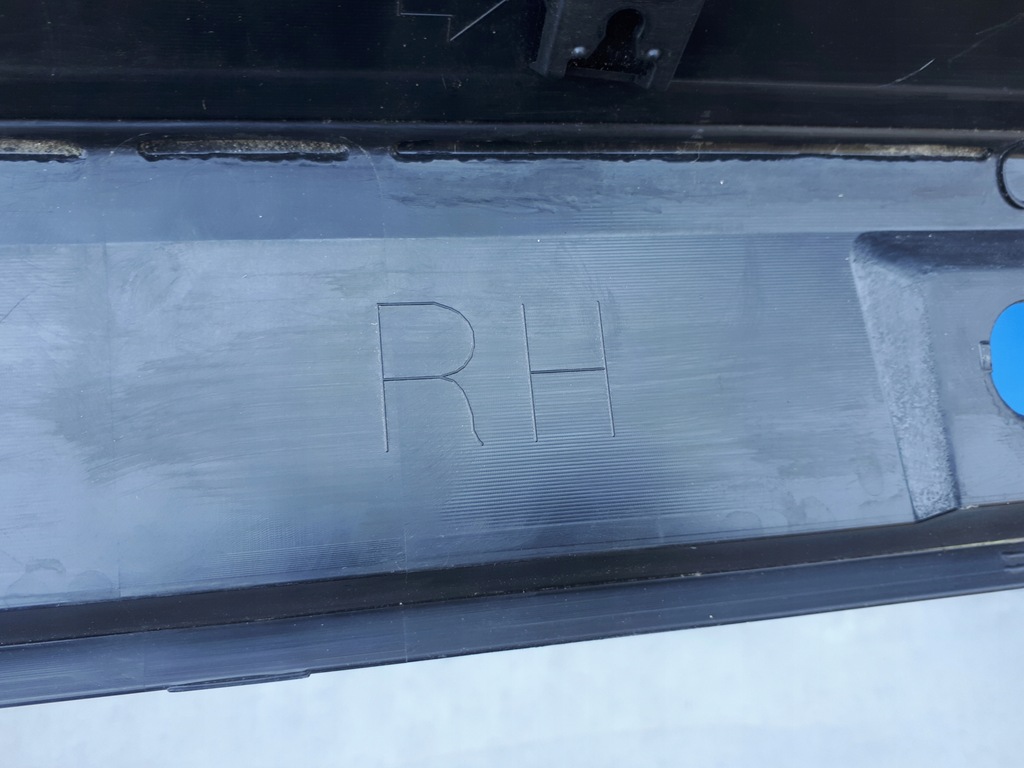 фото №10, Toyota higlander 2019- 19- молдинг порог правая