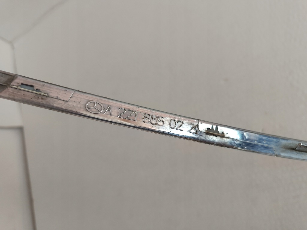 фото №9, Хром молдинг бампера перед правый a2218850221 mercedes w221