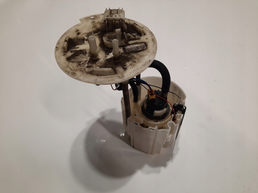 Купити Opel astra iv j 2.0 cdti насос пального 13577242