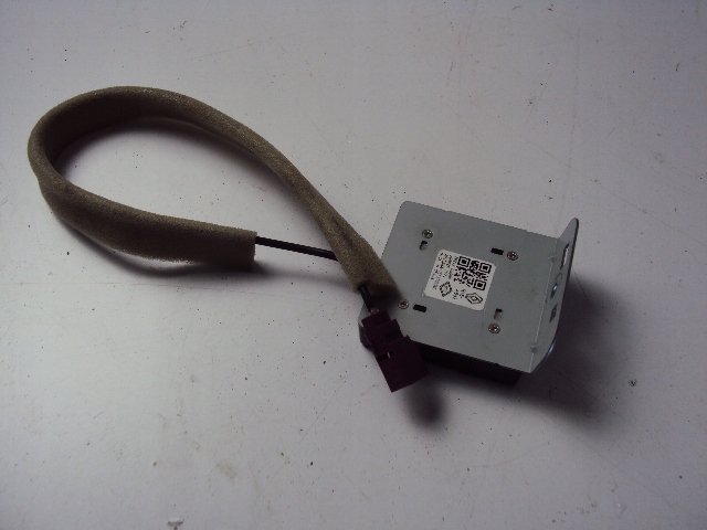 фото №3, Антенна gps renault captur ii 19- clio v megane iv arkana