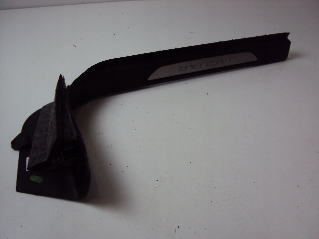 фото №1, Молдинг порог правый перед jaguar e-pace x540 17-