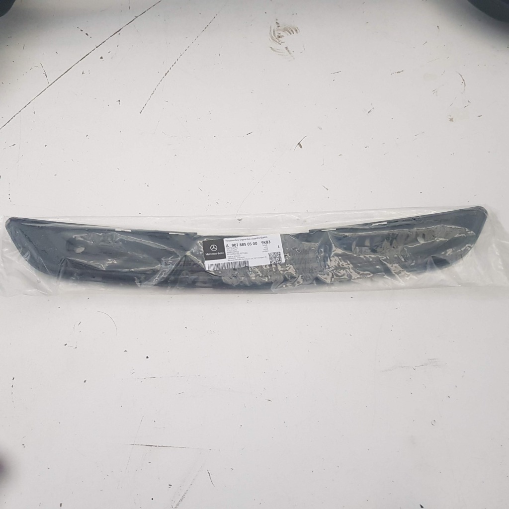 фото №1, Mercedes sprinter решётка бампера a9078850500