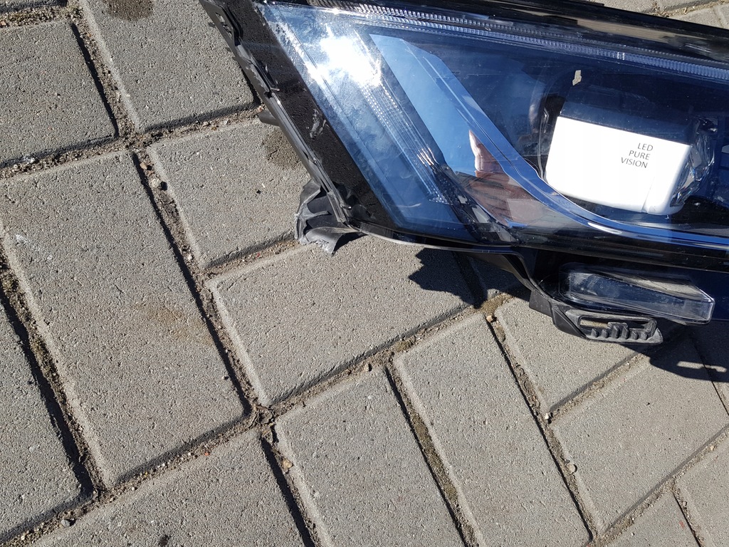 фото №2, Лампа правая правый перед передняя renault talisman