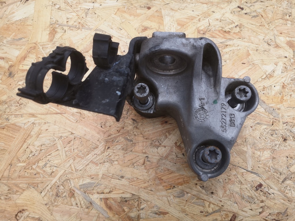 фото №1, Alfa romeo giulia кронштейн двигателя 55272179