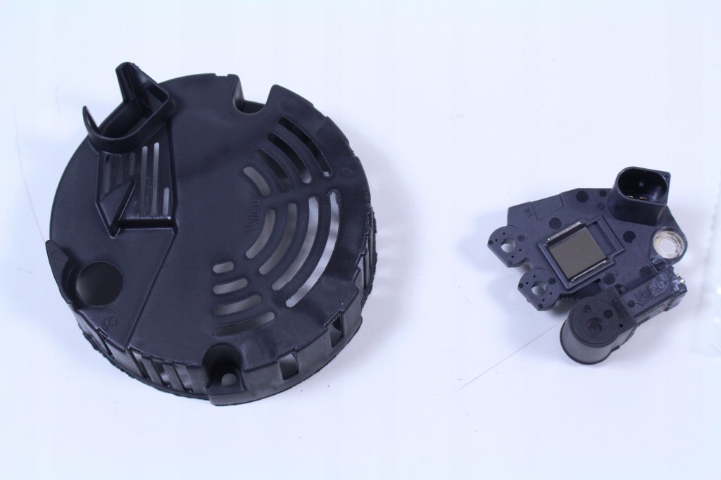 Регулятор напряжения генератора valeo mercedes Доставка