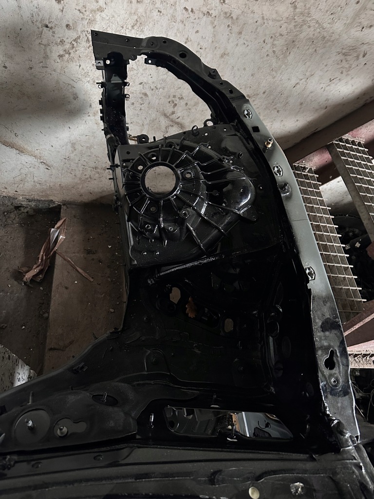 фото №5, Mercedes w206 чверть права перед