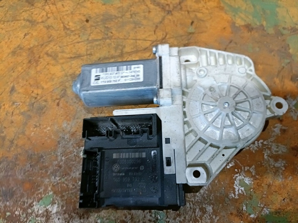 фото №6, Моторчик вікон правий перед seat leon ii 1p0837402d