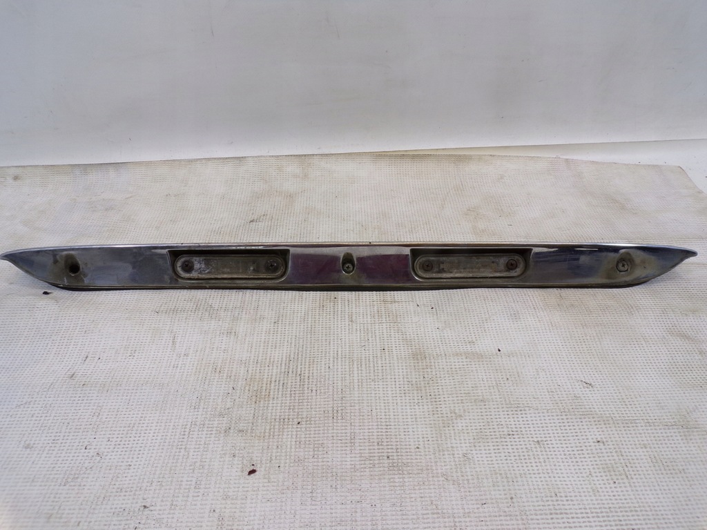 фото №1, Молдинг накладка крышки багажника mercedes w124