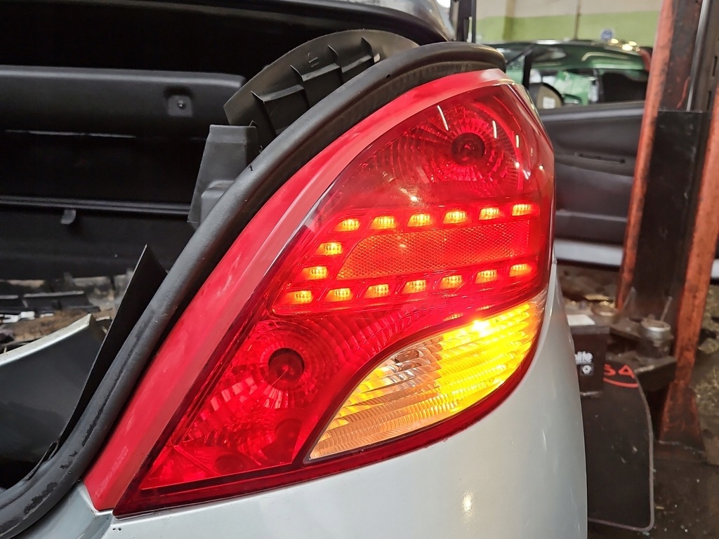 фото №1, Лампа задняя правая peugeot 207 cabrio cc lift