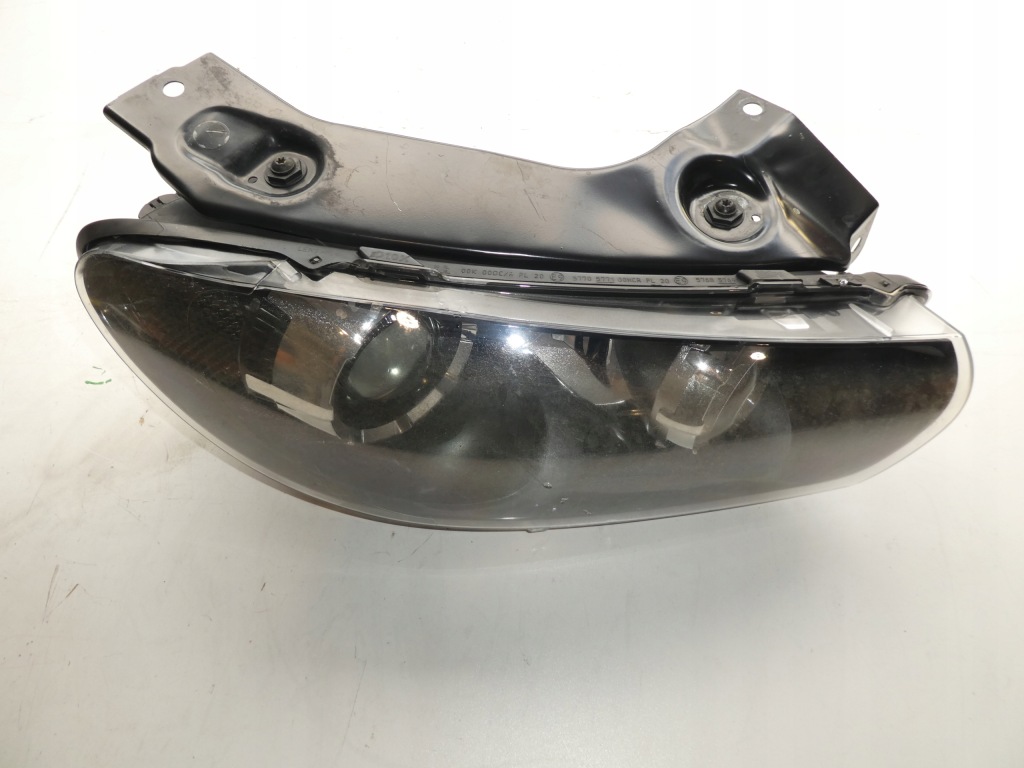 фото №1, Лампа правая перед vw scirocco bi-xenon 1k8941032d
