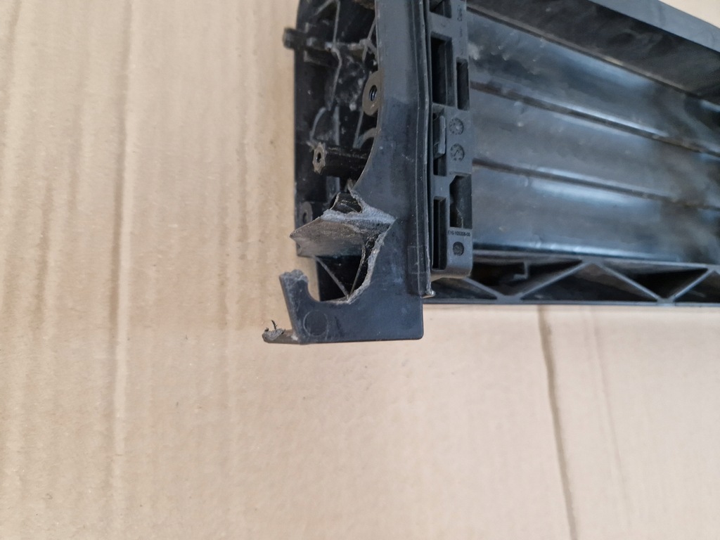 фото №7, Audi e-tron e tron etron жалюзі повітропровід повітря 4ke121223