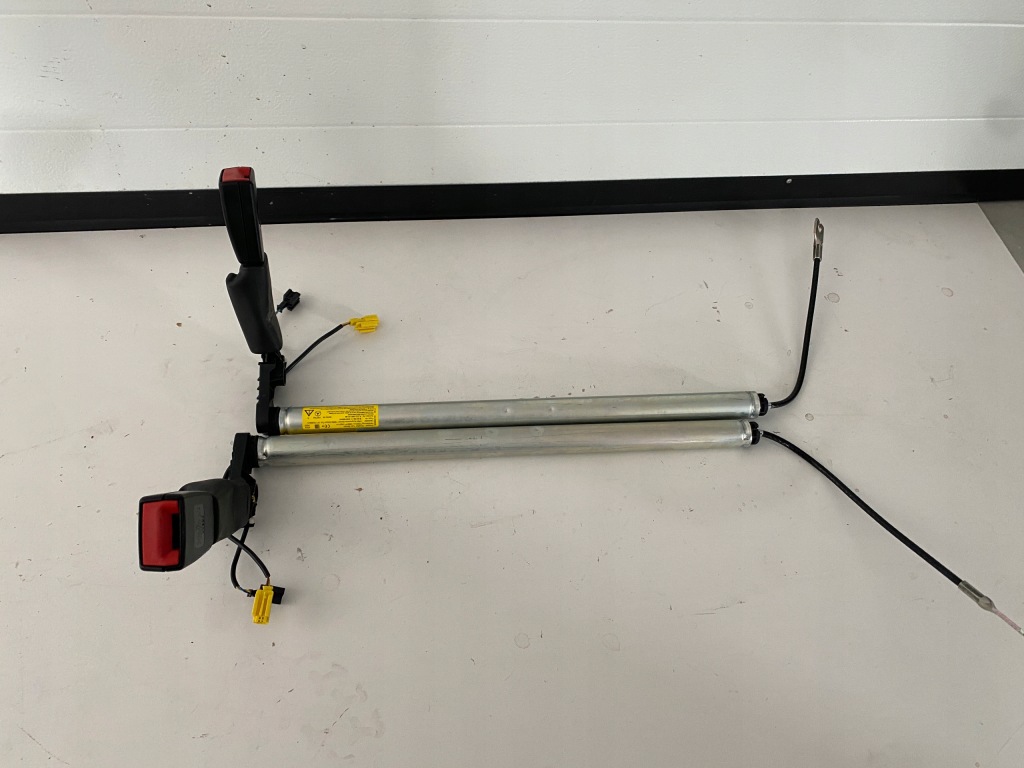 фото №1, Натяжитель поперечина перед mercedes s w222 2228601969 2228602069