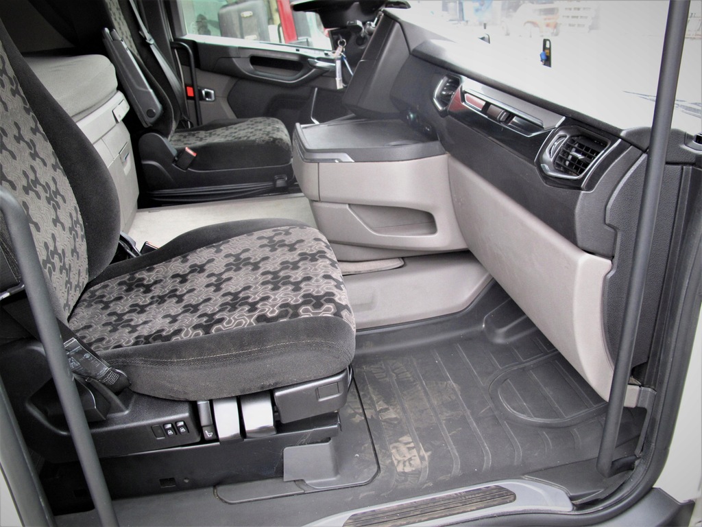 фото №8, Kompletny середина scania r s