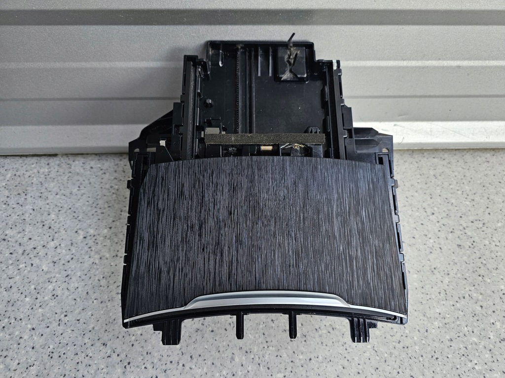 фото №1, Alfa romeo stelvio бардачок панель чашки попільничка