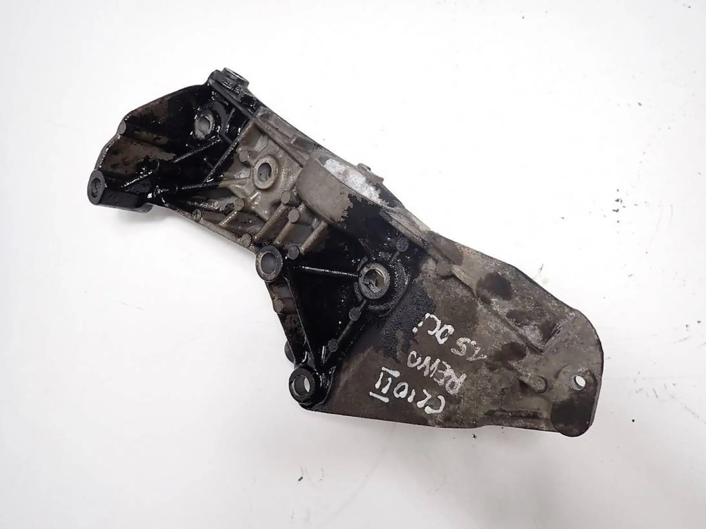 Кронштейн кронштейн генератора renault clio 2 1.5dci 8200425034 с Разборки