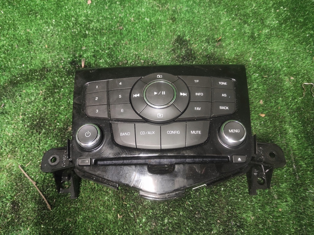 фото №1, Chevrolet cruze панель радио 94563267