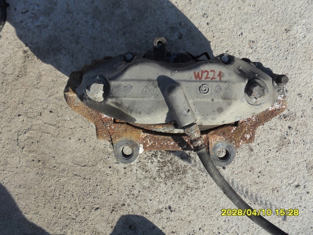 фото №5, Mercedes w221 4x4 350 супорт передній правий 4matic