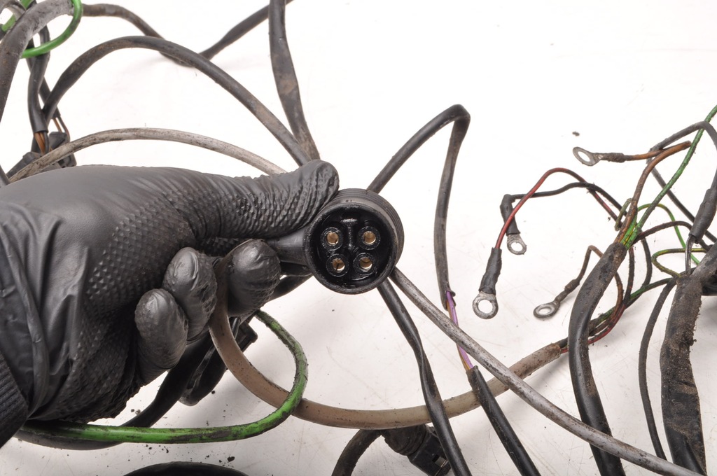 фото №14, Mercedes w123 2.3 8v жгут электропроводка отсек двигателя