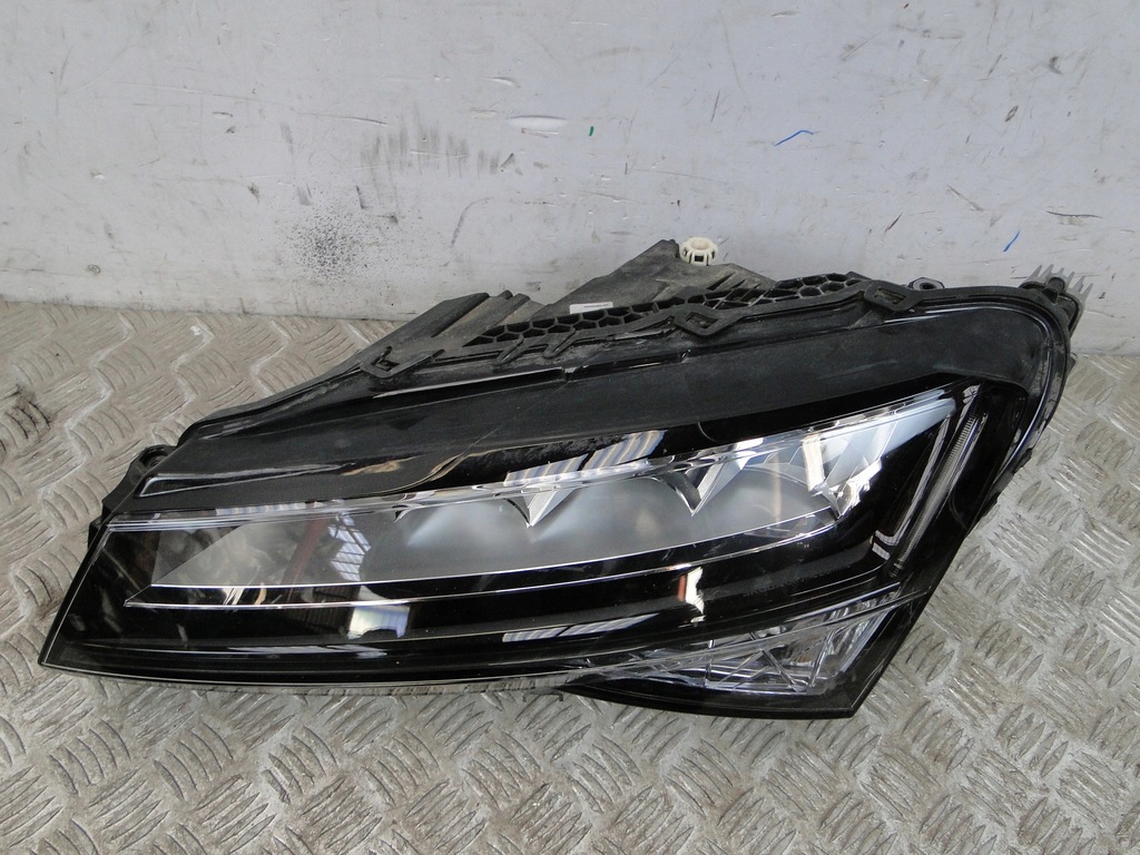 фото №15, Лампа перед skoda superb iii 3v 3v0 3v1941016c 3v1941015c