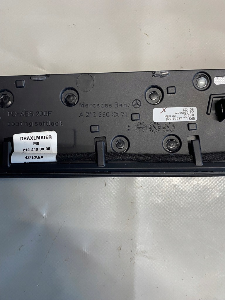 фото №7, Молдинг декоративна консолі mercedes w212 a212680xx71