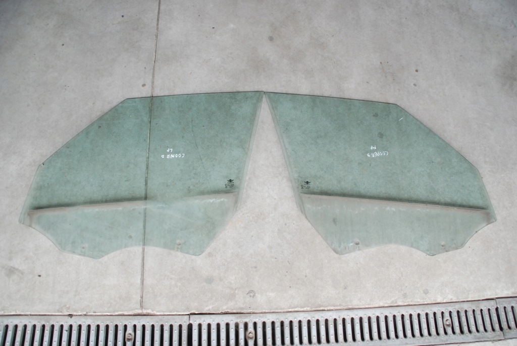 фото №2, Скло двері l / p перед mini countryman r60