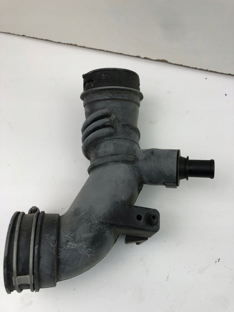 фото №5, Toyota yaris iii 1.5 hybrid труба wąż воздуха 17880-0m090