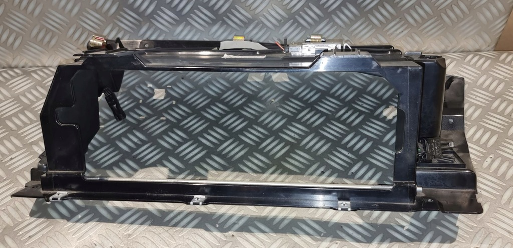 фото №9, Bmw 5 e60 e61 рамка каркас корпус бардачка пассажира 7034080 лампа 6962040