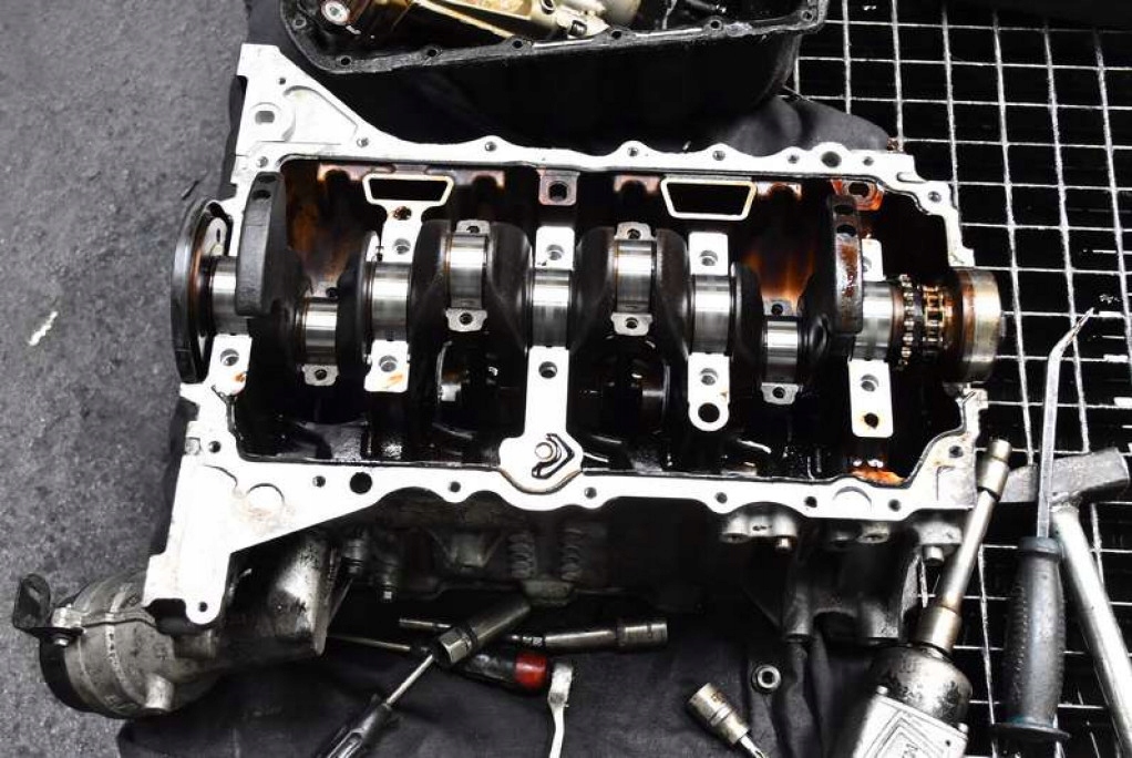 фото №11, Блок dół двигателя wał mbgu30 peugeot 207 1.4 vti 95 km 06-09