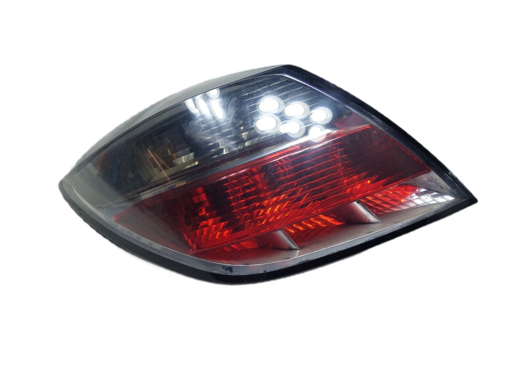 Купить Лампа левая 24451832 задний  opel astra h 3d