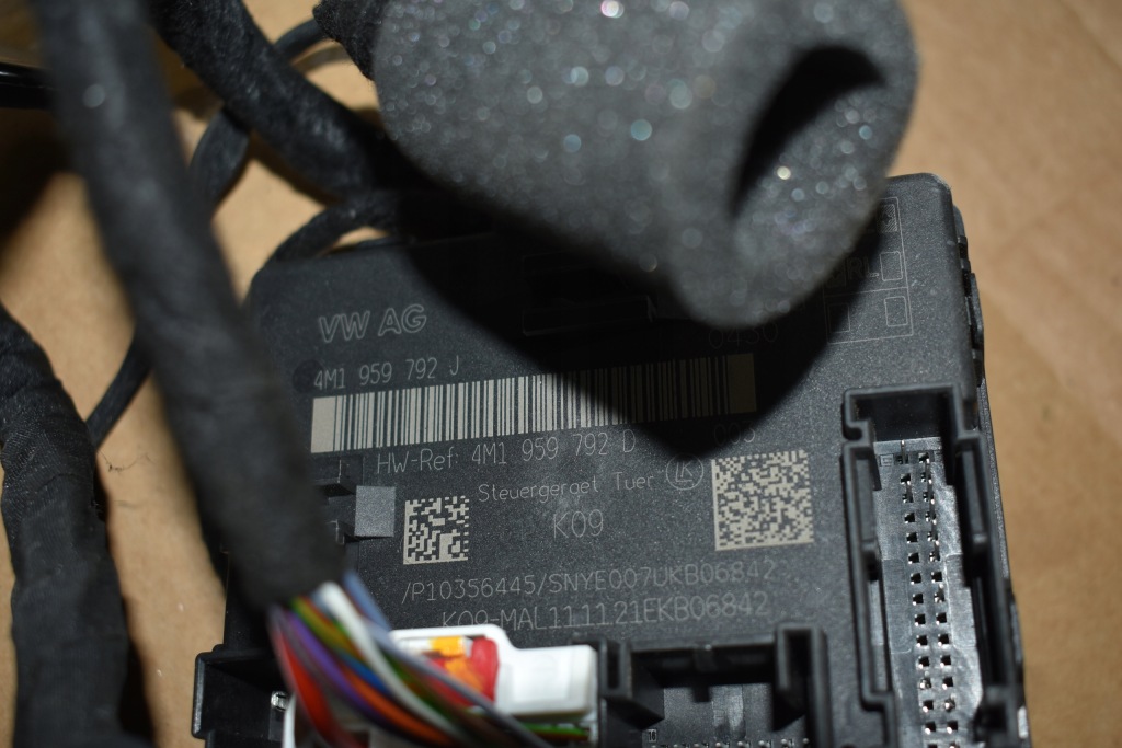 Idealny доводчик замок дверь перед передний правый + модуль lamborghini urus 1 Доставка