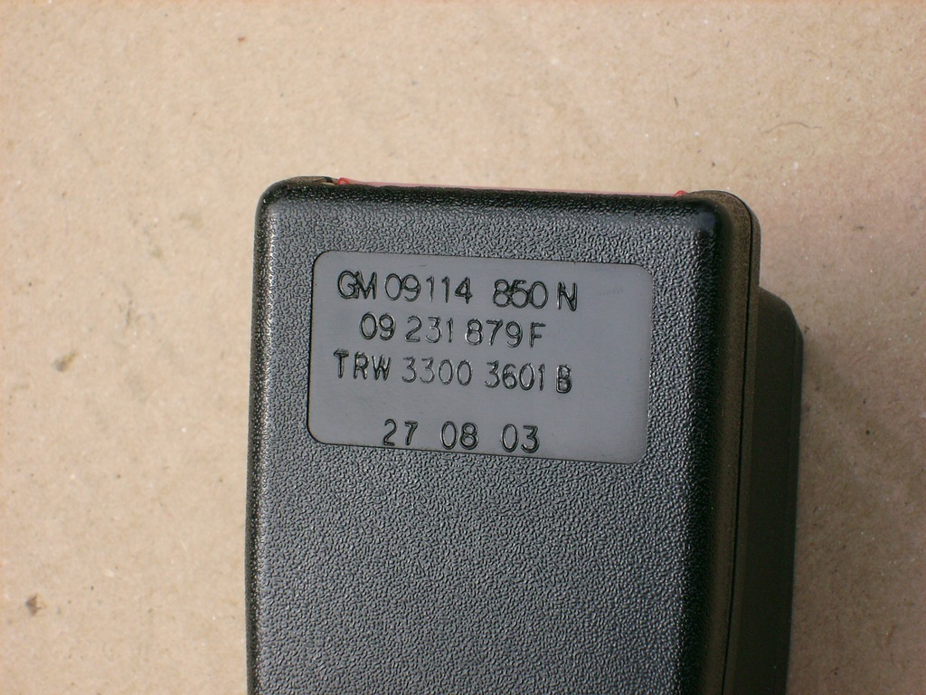 фото №8, Клипса поперечина правый задняя opel corsa c 3 дверь 09114850