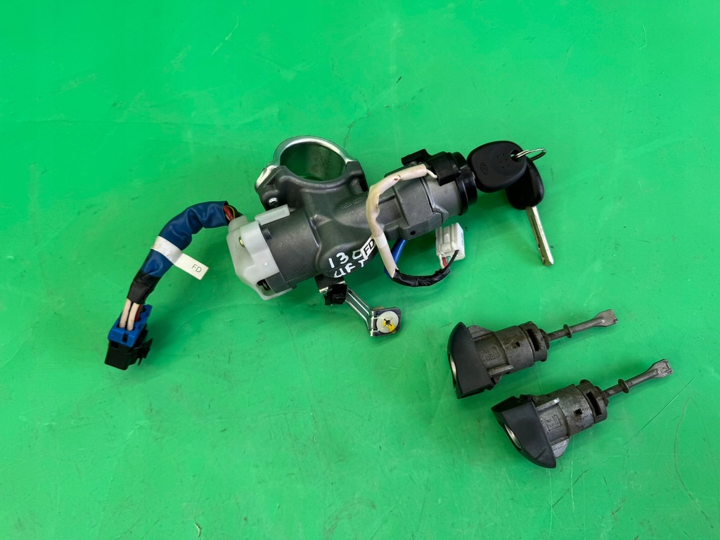 фото №10, Бортовий комп'ютер набір імобілайзер запуск 39112-2b125 hyundai i30 i lift 1.4b 16v 07-12