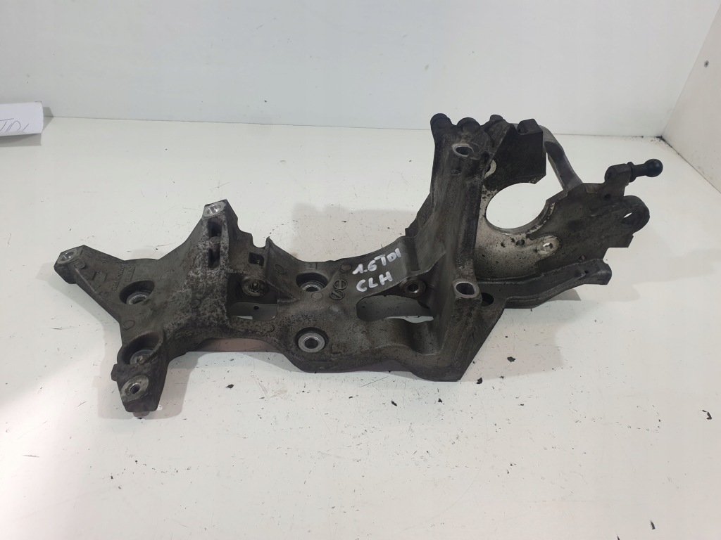 Кронштейн генератора 04l903143b audi a6 a5 2.0tdi cnh Цена