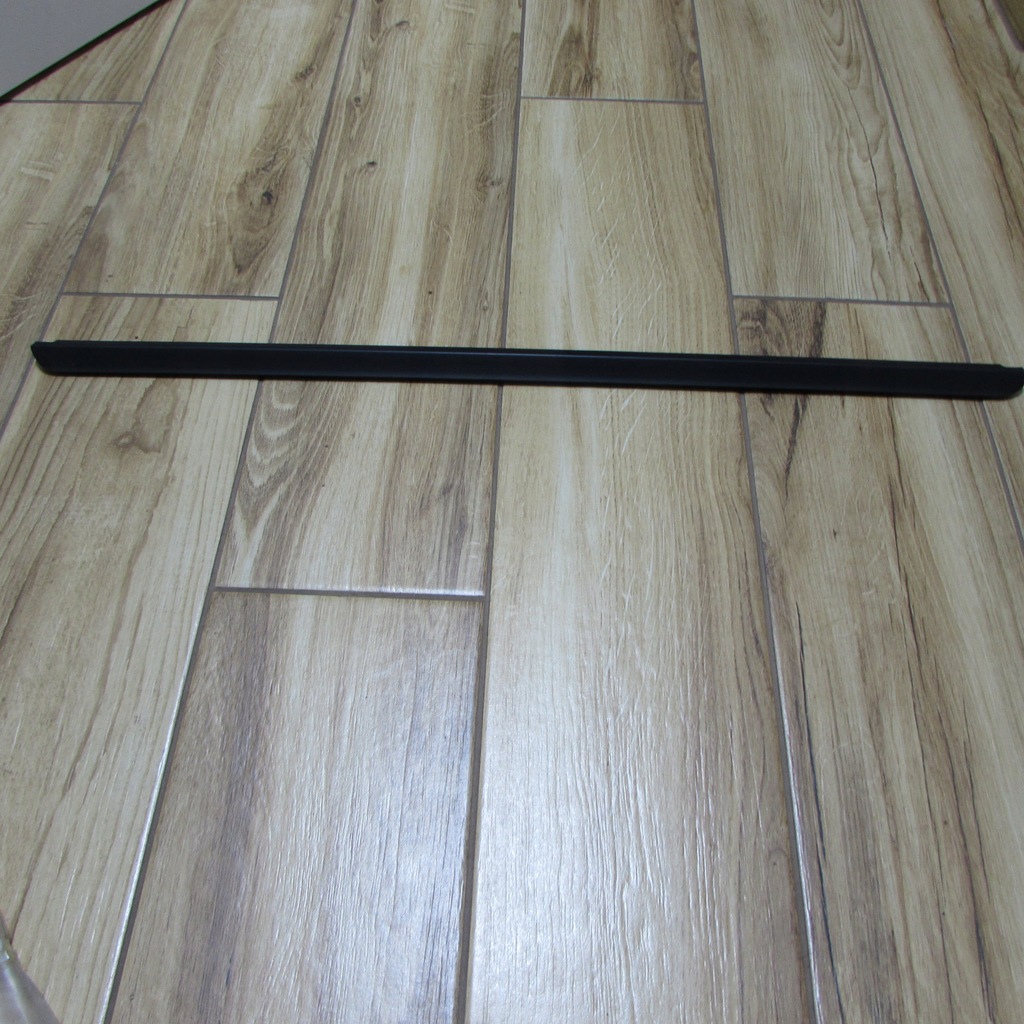 фото №1, Молдинг уплотнитель дверь задние правое dacia logan i